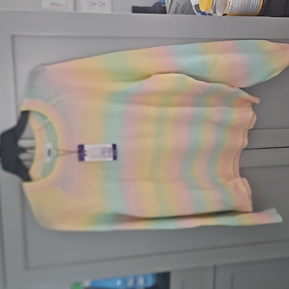 BB Dakota sweater - Picture 1 of 4